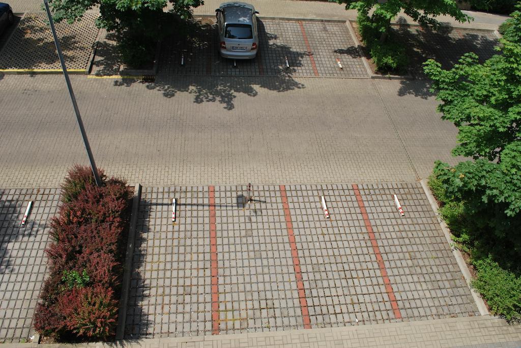 Chotěšovská With Parking Place Apartmán Praha